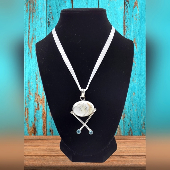 925 Sterling Silver Blue Topaz and Dendrite Agate Pendant Necklace - Picture 1 of 8